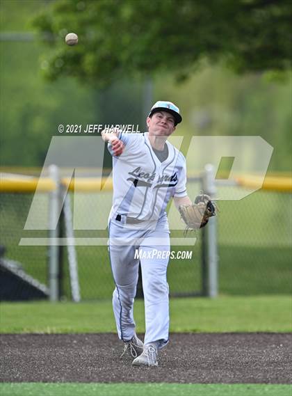 Thumbnail 1 in Struthers @ Louisville (OHSAA D2 District Playoff) photogallery.