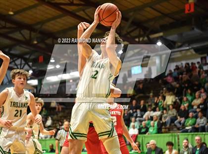 Thumbnail 1 in Frankton vs. New Castle (IHSAA 3A Sectional 24 Semifinal)  photogallery.