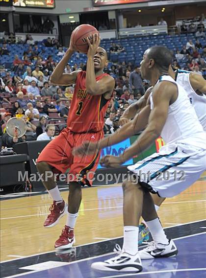 Thumbnail 1 in Sheldon vs. Jesuit (CIF SJS D1 Final) photogallery.