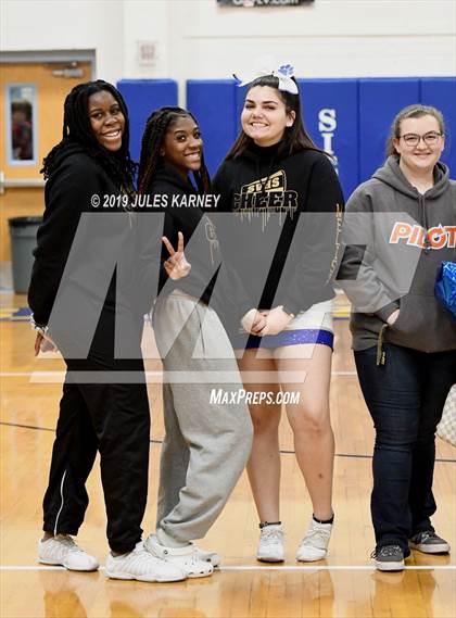 Thumbnail 2 in Desert Oasis vs Sierra Vista (Senior Night) photogallery.