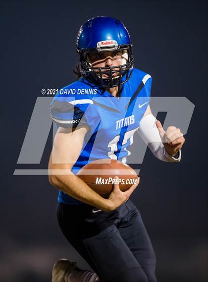 Thumbnail 2 in Frontier vs Wasco (CIF CS D2 Round Two) photogallery.