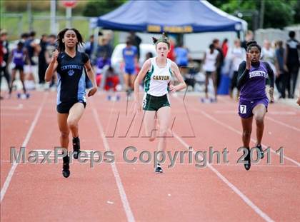 Thumbnail 1 in Santa Barbara Easter Relays (Girls Track Events) photogallery.