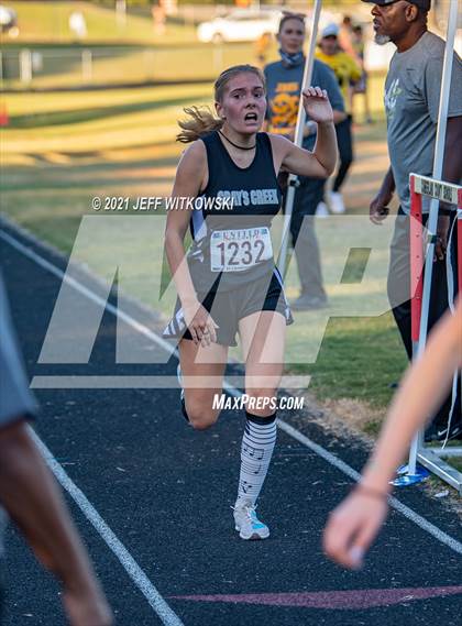 Thumbnail 3 in United 8 Conference Championship photogallery.
