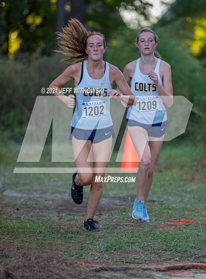 Thumbnail 3 in United 8 Conference Championship photogallery.