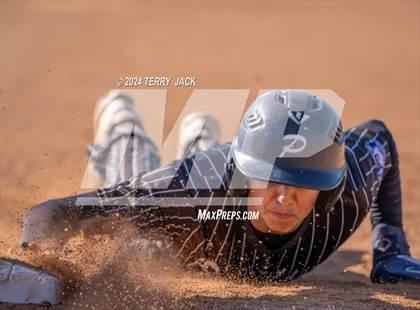 Thumbnail 2 in Crean Lutheran @ Pacifica photogallery.