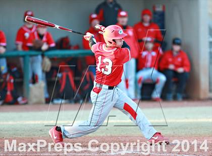 Thumbnail 1 in Gainesville vs. Dyer County (National High School Invitational) photogallery.
