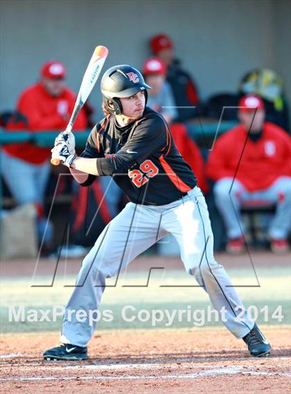 Thumbnail 3 in Gainesville vs. Dyer County (National High School Invitational) photogallery.