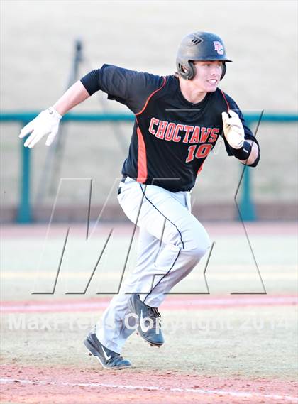 Thumbnail 2 in Gainesville vs. Dyer County (National High School Invitational) photogallery.