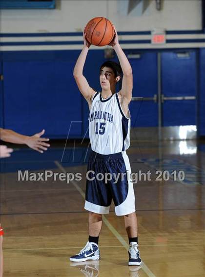 Thumbnail 1 in South Pasadena vs Maranatha photogallery.