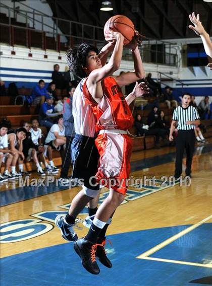 Thumbnail 1 in South Pasadena vs Maranatha photogallery.