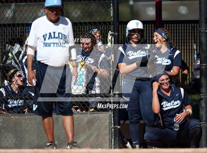 Thumbnail 1 in Erie vs. Valor Christian (CHSAA 4A Final) photogallery.