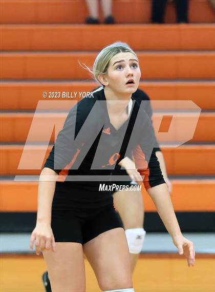 Thumbnail 2 in Grand Saline vs Rains photogallery.