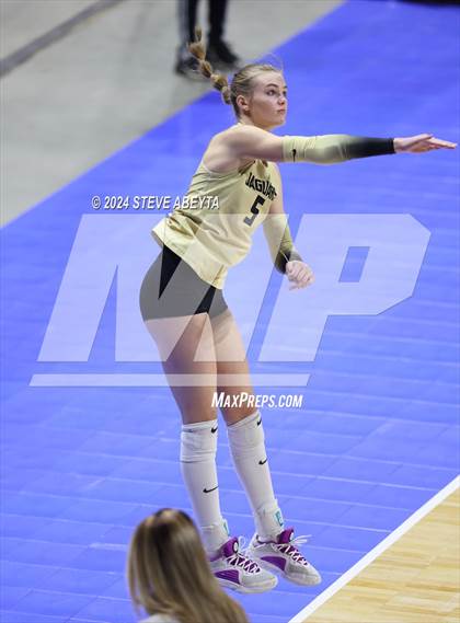 Thumbnail 3 in Rock Canyon vs. Cherry Creek (CHSAA 5A 1st Round) photogallery.