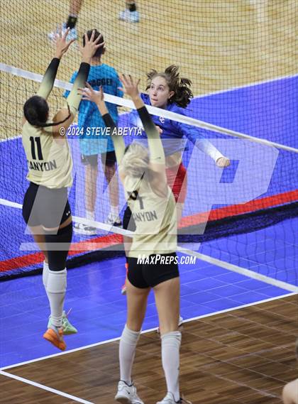 Thumbnail 2 in Rock Canyon vs. Cherry Creek (CHSAA 5A 1st Round) photogallery.