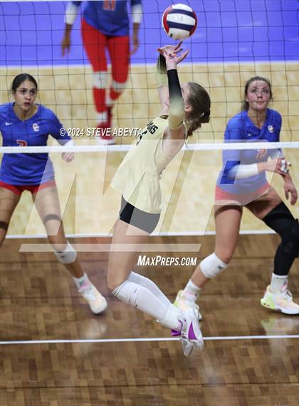 Thumbnail 2 in Rock Canyon vs. Cherry Creek (CHSAA 5A 1st Round) photogallery.