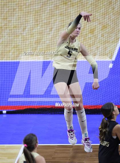 Thumbnail 2 in Rock Canyon vs. Cherry Creek (CHSAA 5A 1st Round) photogallery.