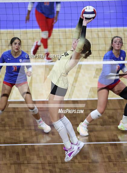 Thumbnail 3 in Rock Canyon vs. Cherry Creek (CHSAA 5A 1st Round) photogallery.