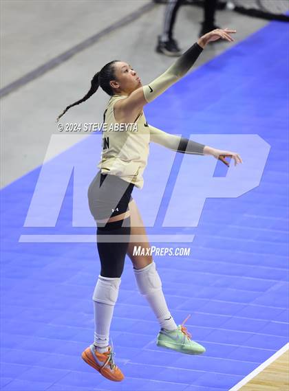 Thumbnail 1 in Rock Canyon vs. Cherry Creek (CHSAA 5A 1st Round) photogallery.