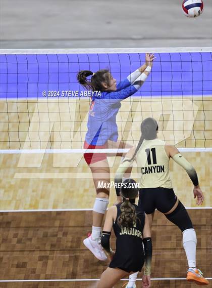 Thumbnail 2 in Rock Canyon vs. Cherry Creek (CHSAA 5A 1st Round) photogallery.