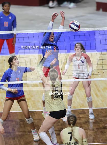 Thumbnail 3 in Rock Canyon vs. Cherry Creek (CHSAA 5A 1st Round) photogallery.