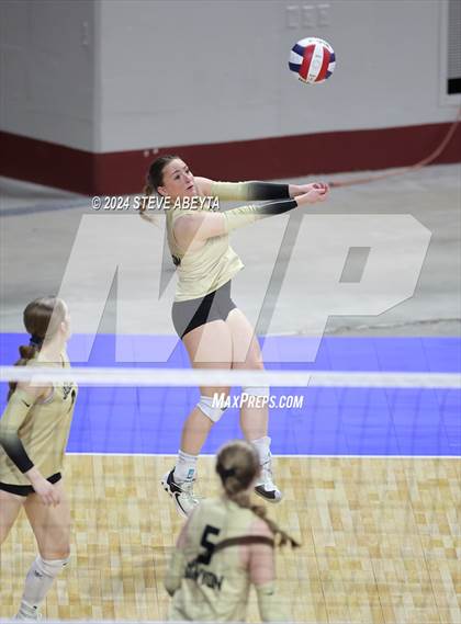 Thumbnail 2 in Rock Canyon vs. Cherry Creek (CHSAA 5A 1st Round) photogallery.