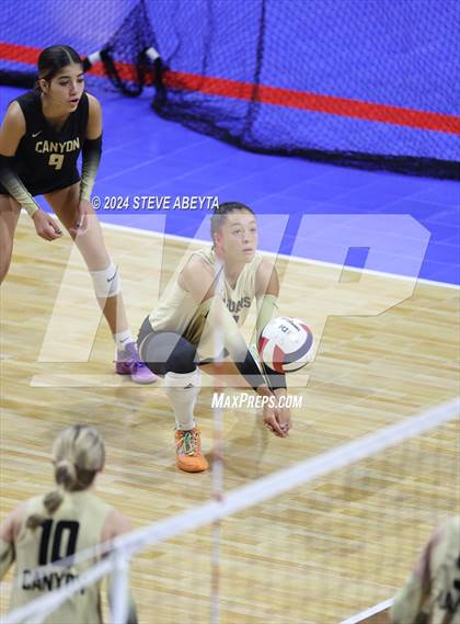Thumbnail 3 in Rock Canyon vs. Cherry Creek (CHSAA 5A 1st Round) photogallery.
