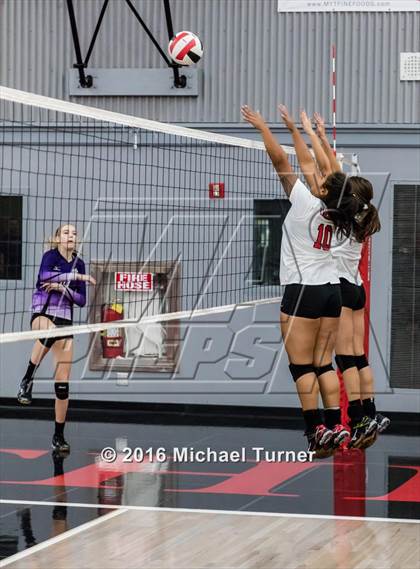 Thumbnail 1 in Shasta vs. North Medford photogallery.
