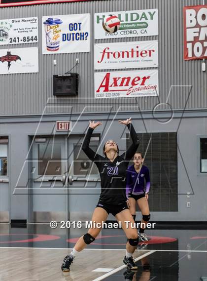Thumbnail 2 in Shasta vs. North Medford photogallery.
