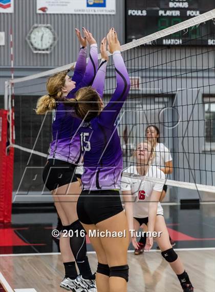 Thumbnail 3 in Shasta vs. North Medford photogallery.