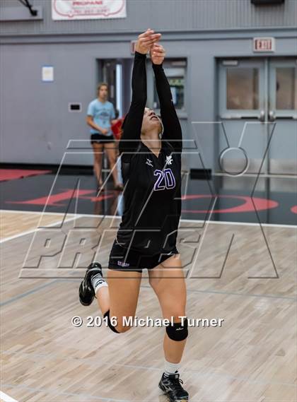 Thumbnail 1 in Shasta vs. North Medford photogallery.