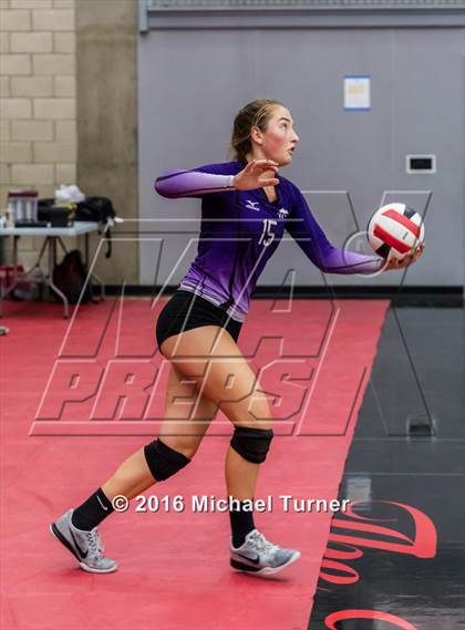 Thumbnail 2 in Shasta vs. North Medford photogallery.