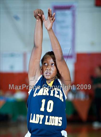 Thumbnail 3 in Carter vs. Patriot (Lady Bears Holiday Classic) photogallery.