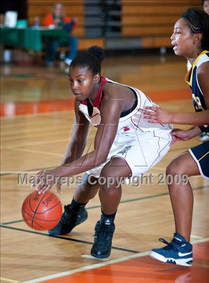 Thumbnail 2 in Carter vs. Patriot (Lady Bears Holiday Classic) photogallery.