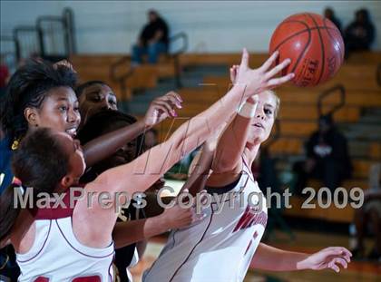 Thumbnail 2 in Carter vs. Patriot (Lady Bears Holiday Classic) photogallery.
