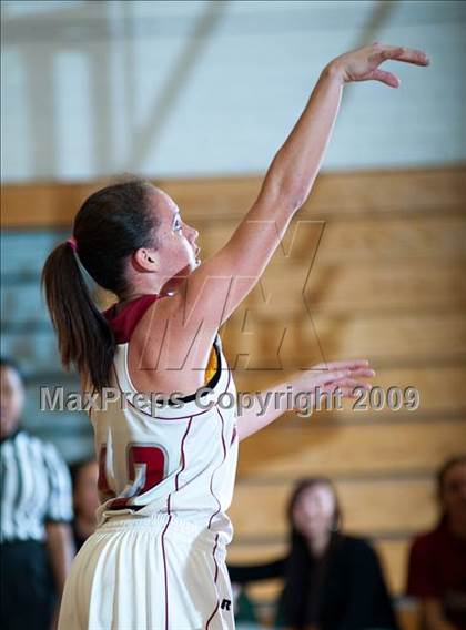 Thumbnail 2 in Carter vs. Patriot (Lady Bears Holiday Classic) photogallery.