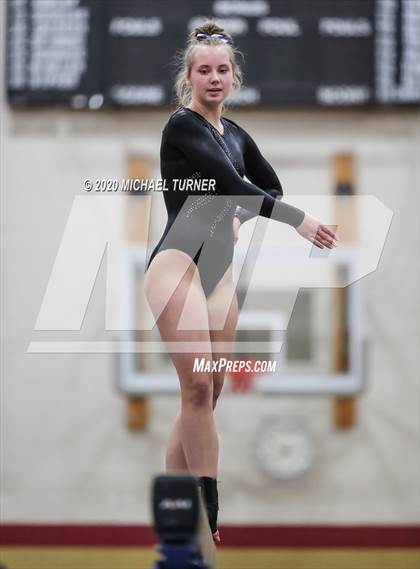 Thumbnail 3 in Greater Spokane League Meet #5 (University Host) photogallery.