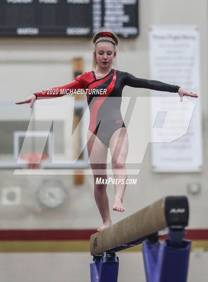 Thumbnail 1 in Greater Spokane League Meet #5 (University Host) photogallery.
