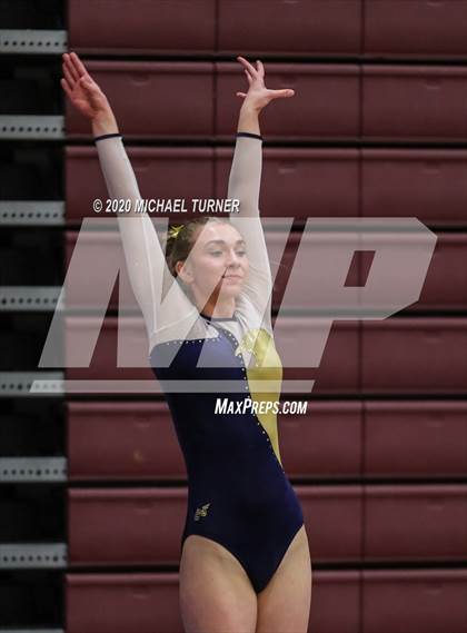 Thumbnail 2 in Greater Spokane League Meet #5 (University Host) photogallery.