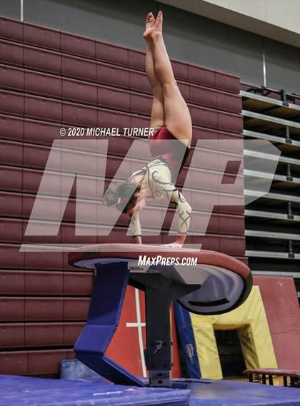 Thumbnail 3 in Greater Spokane League Meet #5 (University Host) photogallery.