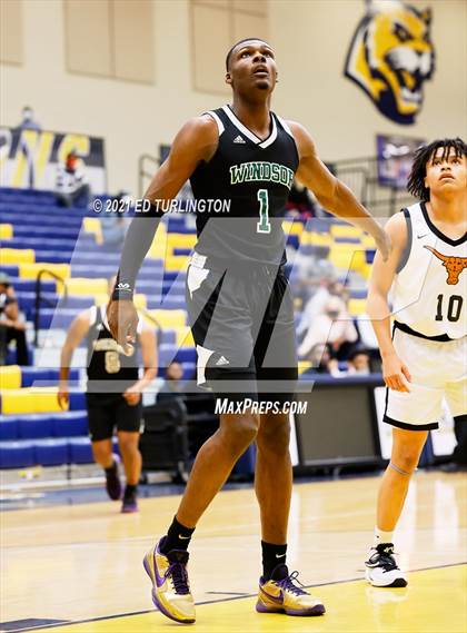 Thumbnail 1 in Windsor Forest vs. Kell (Tournament of Champions Holiday Classic) photogallery.