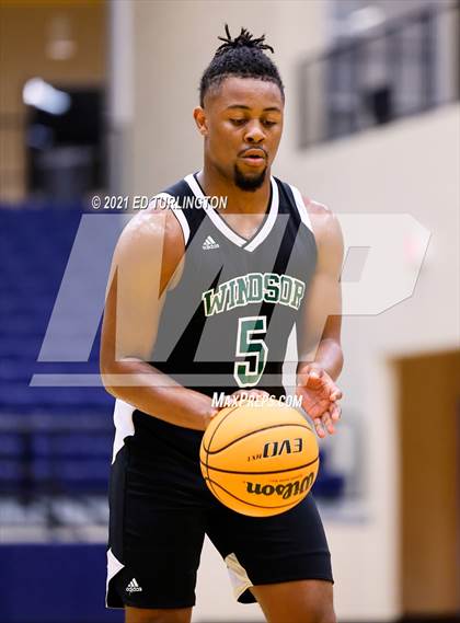 Thumbnail 3 in Windsor Forest vs. Kell (Tournament of Champions Holiday Classic) photogallery.