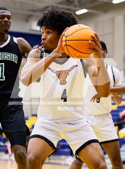 Thumbnail 2 in Windsor Forest vs. Kell (Tournament of Champions Holiday Classic) photogallery.
