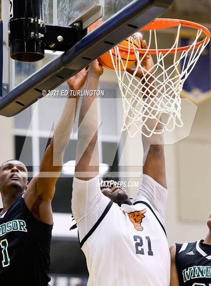Thumbnail 1 in Windsor Forest vs. Kell (Tournament of Champions Holiday Classic) photogallery.