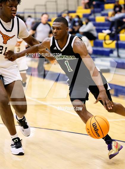 Thumbnail 2 in Windsor Forest vs. Kell (Tournament of Champions Holiday Classic) photogallery.