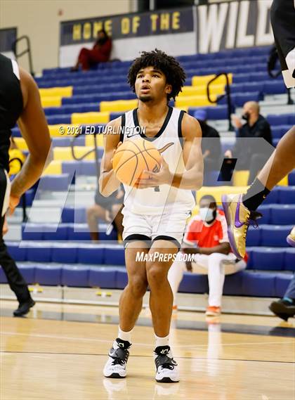 Thumbnail 2 in Windsor Forest vs. Kell (Tournament of Champions Holiday Classic) photogallery.