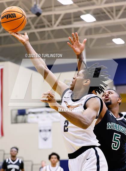 Thumbnail 2 in Windsor Forest vs. Kell (Tournament of Champions Holiday Classic) photogallery.