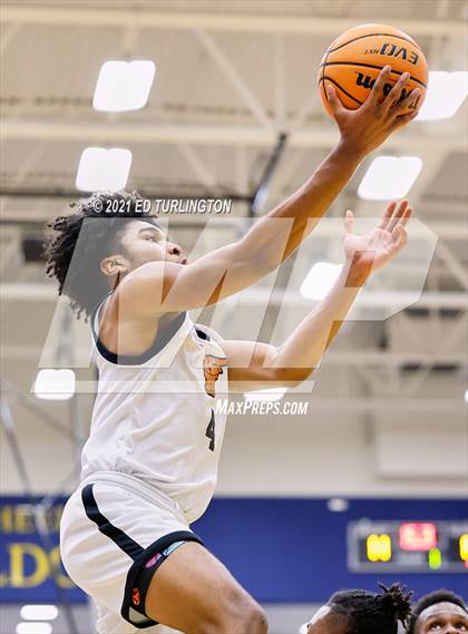 Thumbnail 1 in Windsor Forest vs. Kell (Tournament of Champions Holiday Classic) photogallery.
