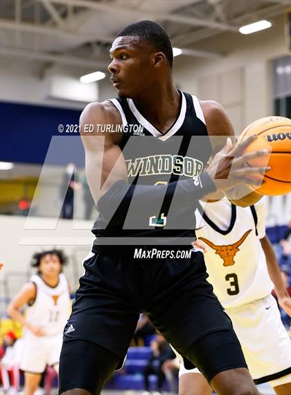Thumbnail 2 in Windsor Forest vs. Kell (Tournament of Champions Holiday Classic) photogallery.