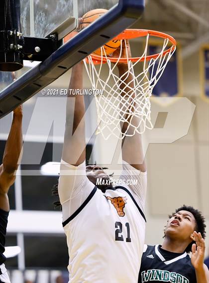 Thumbnail 2 in Windsor Forest vs. Kell (Tournament of Champions Holiday Classic) photogallery.