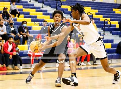 Thumbnail 1 in Windsor Forest vs. Kell (Tournament of Champions Holiday Classic) photogallery.